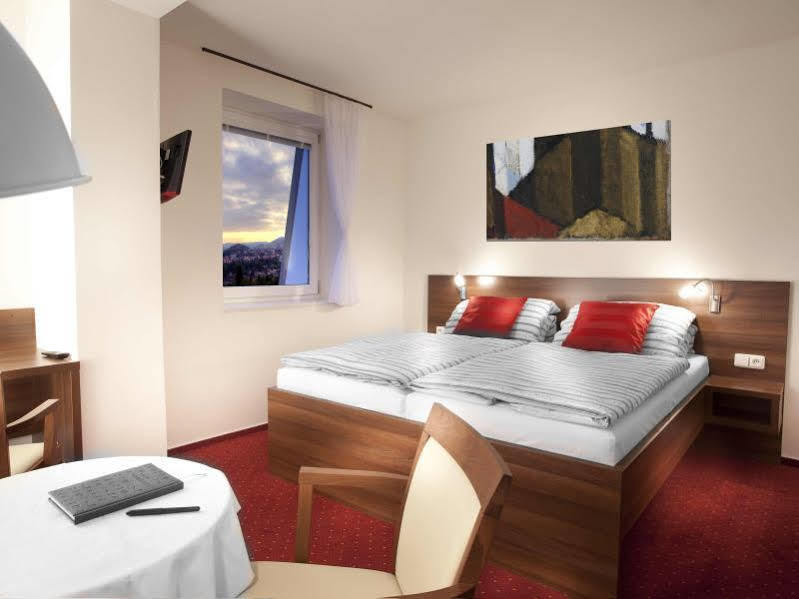Pension Primus Beroun  Exterior foto